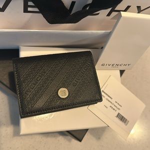 GIVENCHY AUTHENTIC NWT Bond -Compact Wallet Black